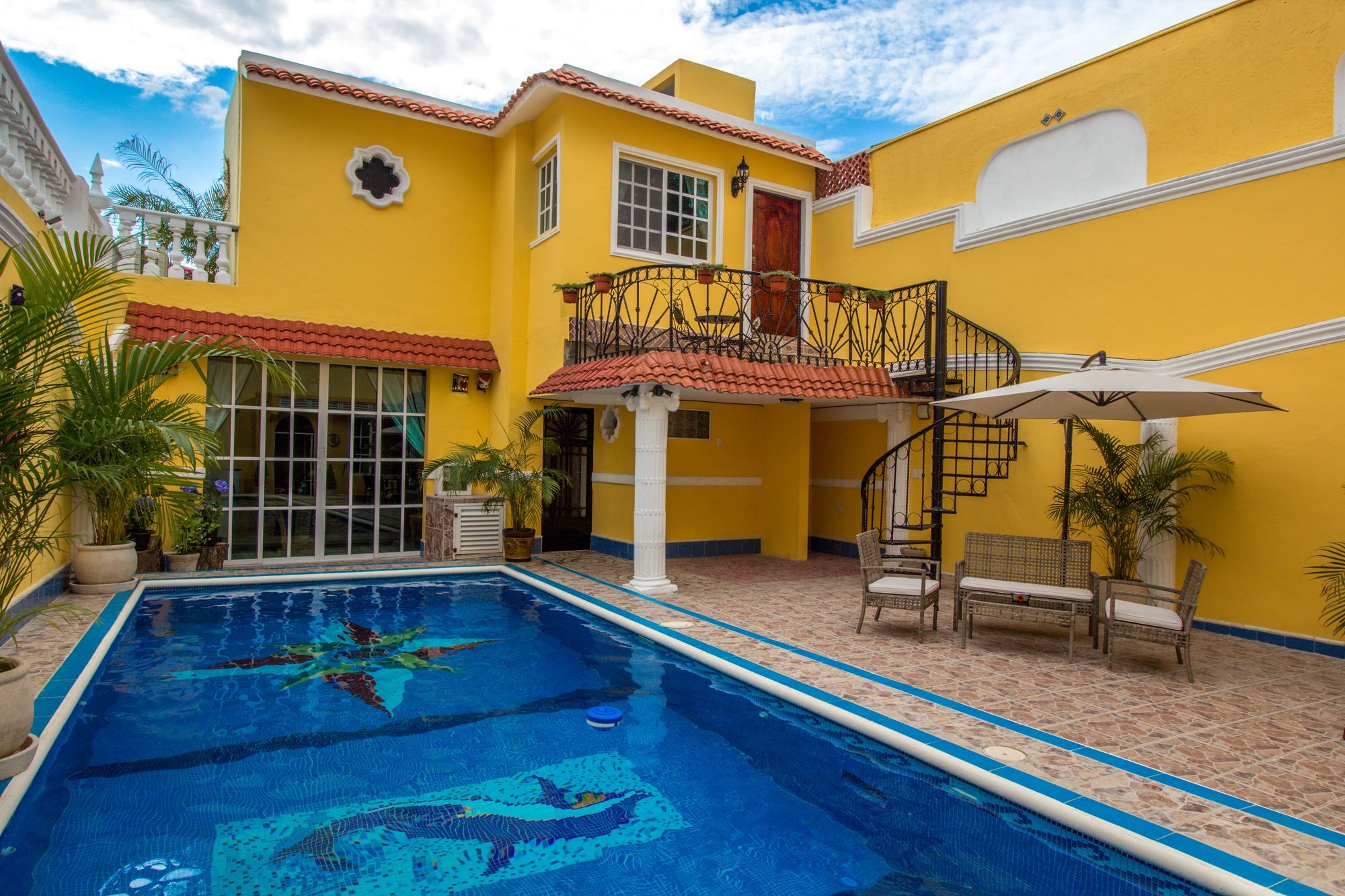 Mayan Sun - Bed And Breakfast Merida Exterior photo